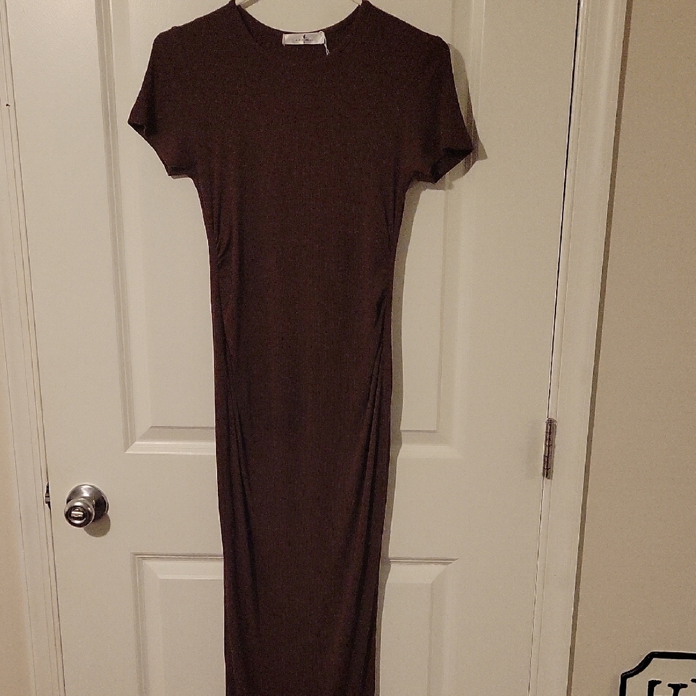Maternity Brown Short-Sleeve Maxi Dress